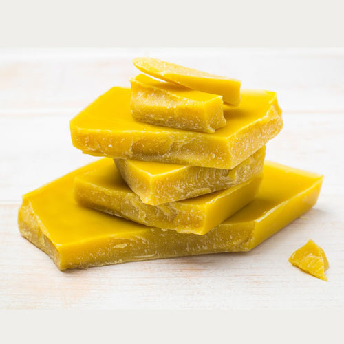 Hvad er bivoks – og hvorfor elsker din hud det? - Naturelle.dk