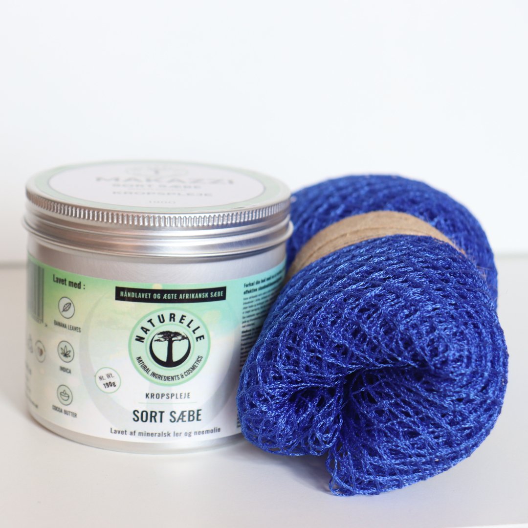 1 stk. sort sæbe til kropspleje + netsvamp i nylon og bomuld - øko & vegan 190g - Naturelle.dk