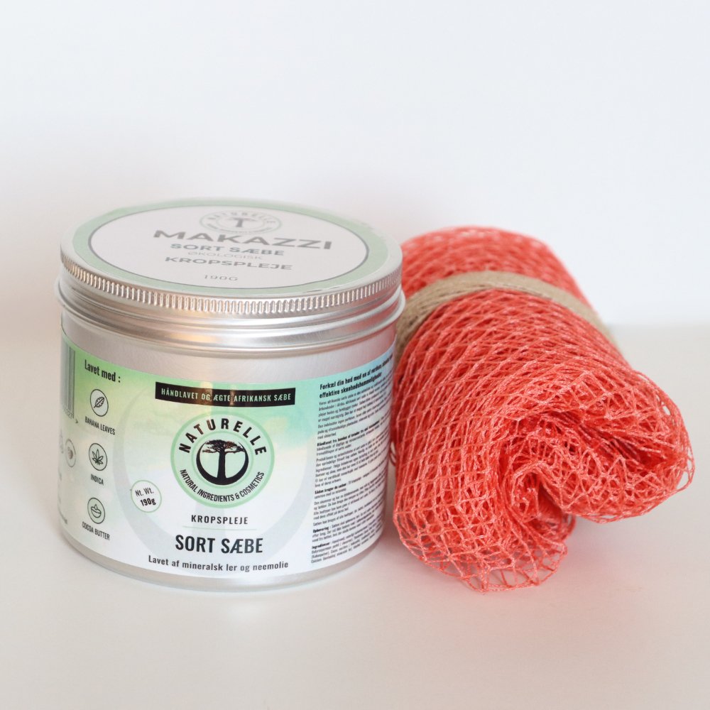 1 stk. sort sæbe til kropspleje + netsvamp - øko & vegan 190g - Naturelle.dk