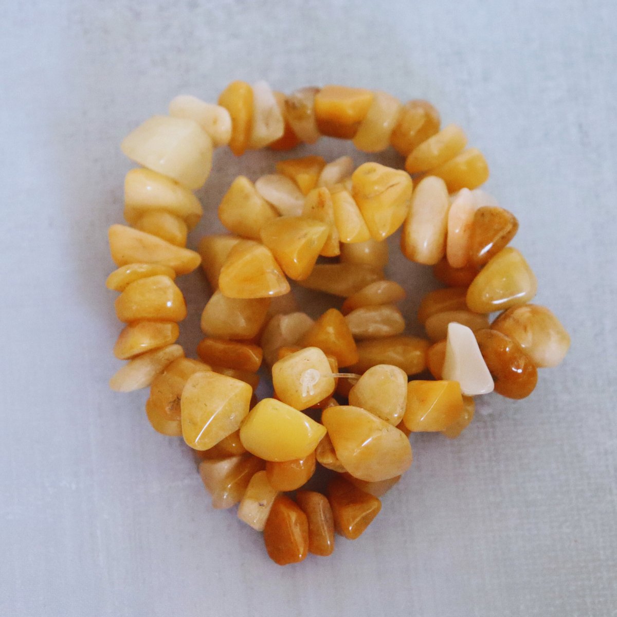 Perler i natursten til lav selv smykker - ægte malakit hel streng 40cm - Naturelle.dk