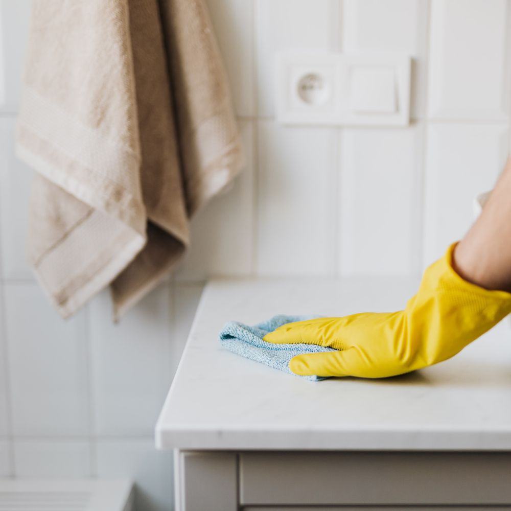 Sort Sæbe – Økologisk Rengøring til Gulve og Overflader 5 liter - Naturelle.dk