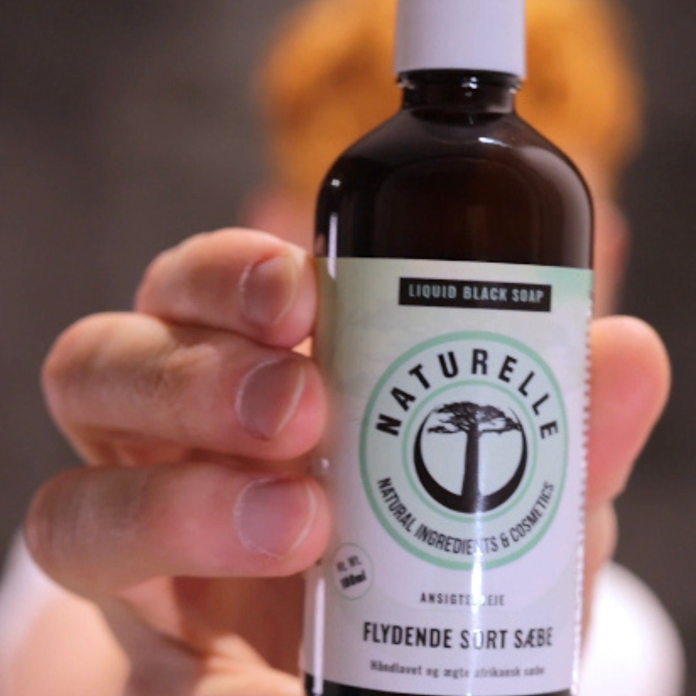 Flydende autentisk sort sæbe til ansigtspleje - øko & vegan 100ml