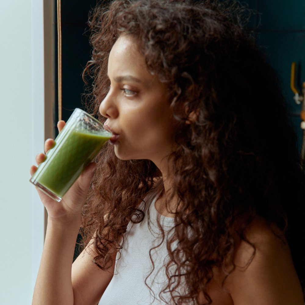 Drik grønne juicer og smoothies for at holde dig sund og smuk - Naturelle.dk