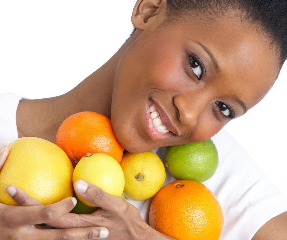 Fordelene ved citronvand - Afgifter din krop med citronvand - Naturelle.dk