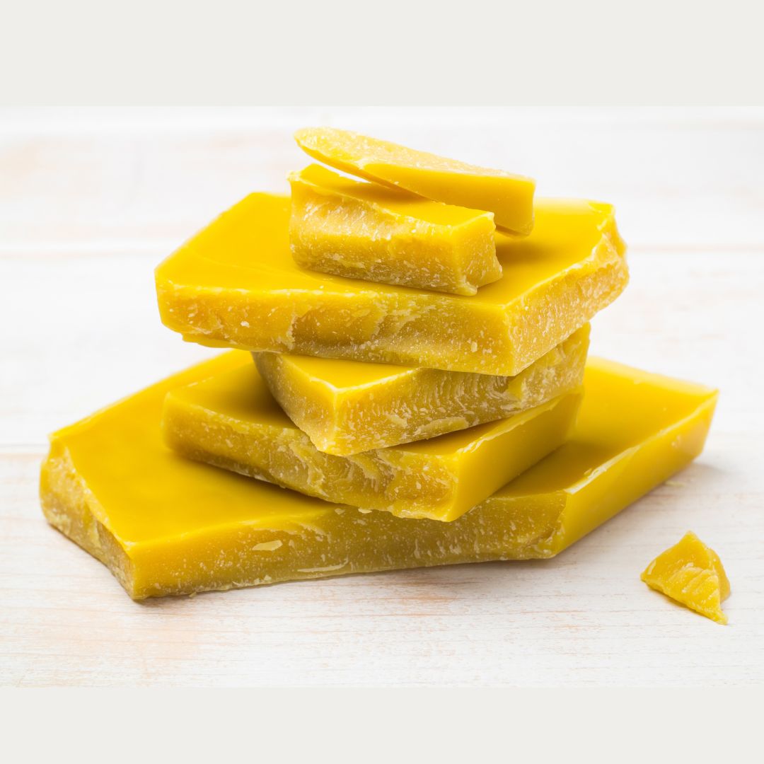 Hvad er bivoks – og hvorfor elsker din hud det? - Naturelle.dk