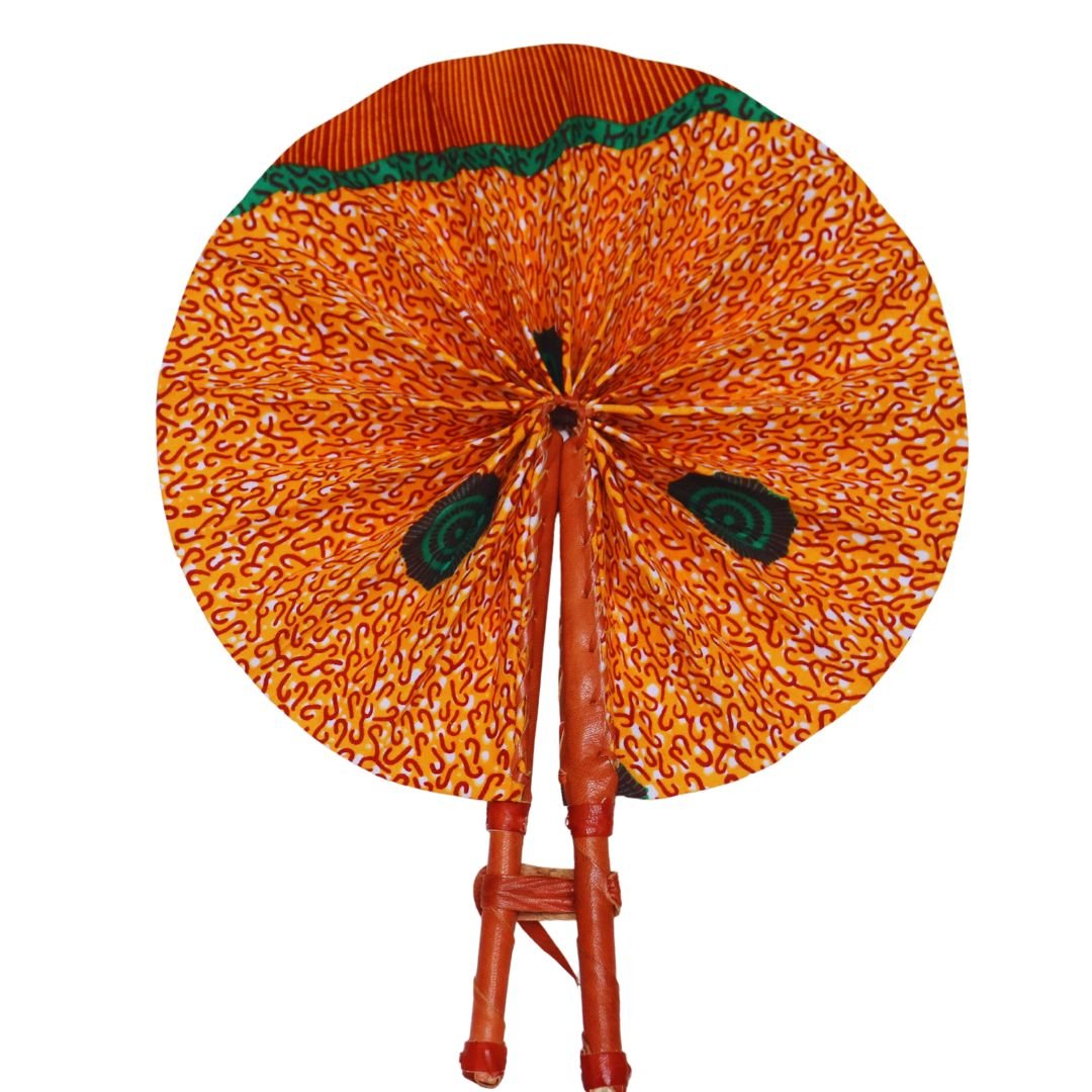 Håndlavet vifte i flot afrikansk stof – et smukt design til dig - Naturelle.dk