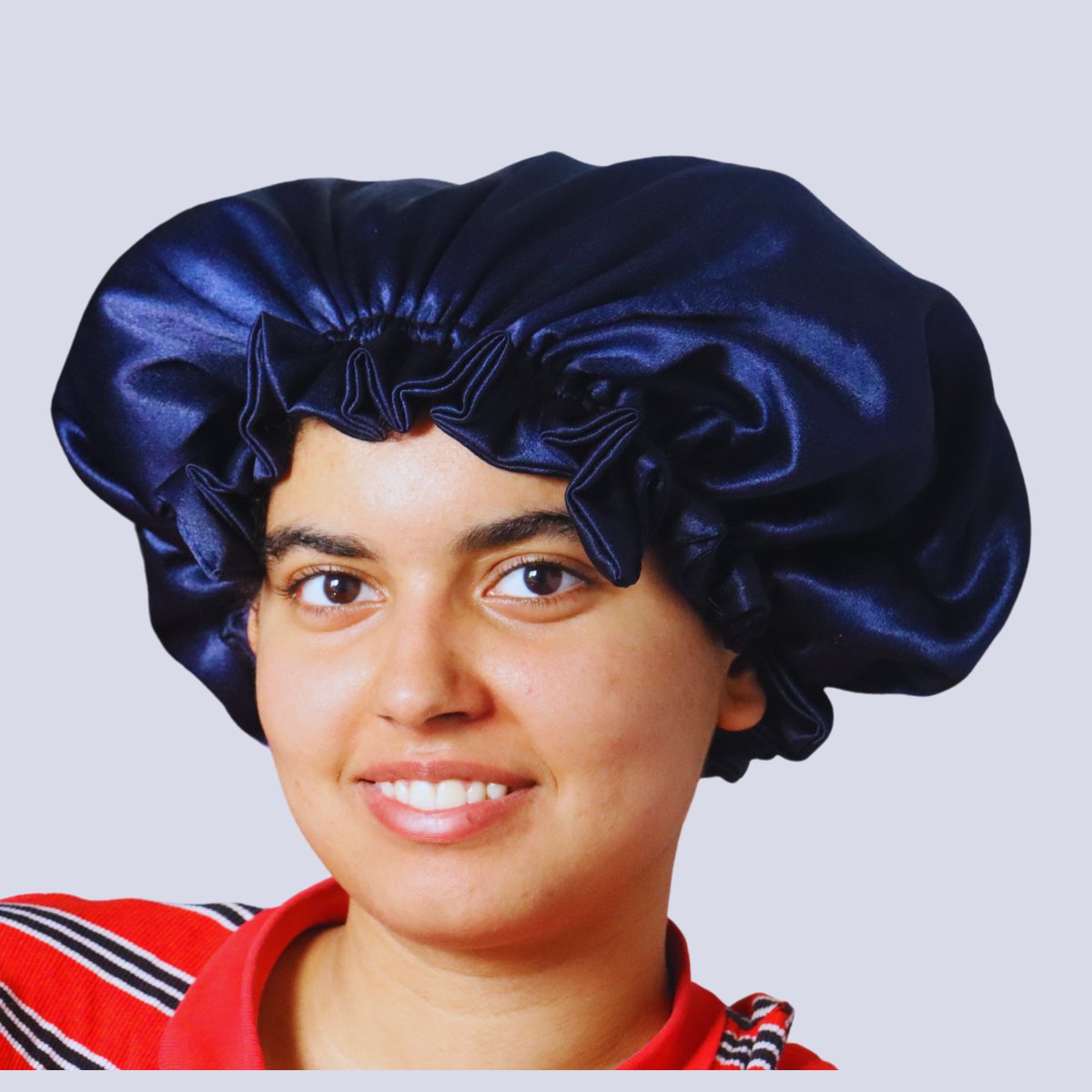 Luksus håndsyet satin sovehat til sundt og smukt hår - Naturelle.dk